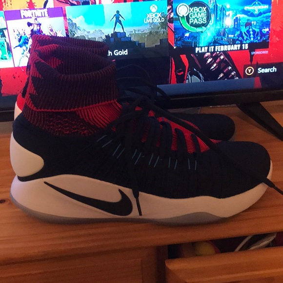 nike hyperdunk flyknit